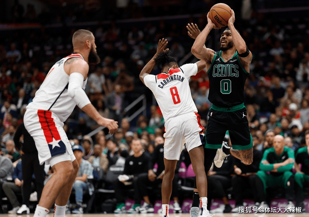 关于毕尔巴鄂竞技围绕中超复出首秀穆雷在勇士比赛中险胜，塔图姆与60激战勇士分钟瞬间刷屏的信息